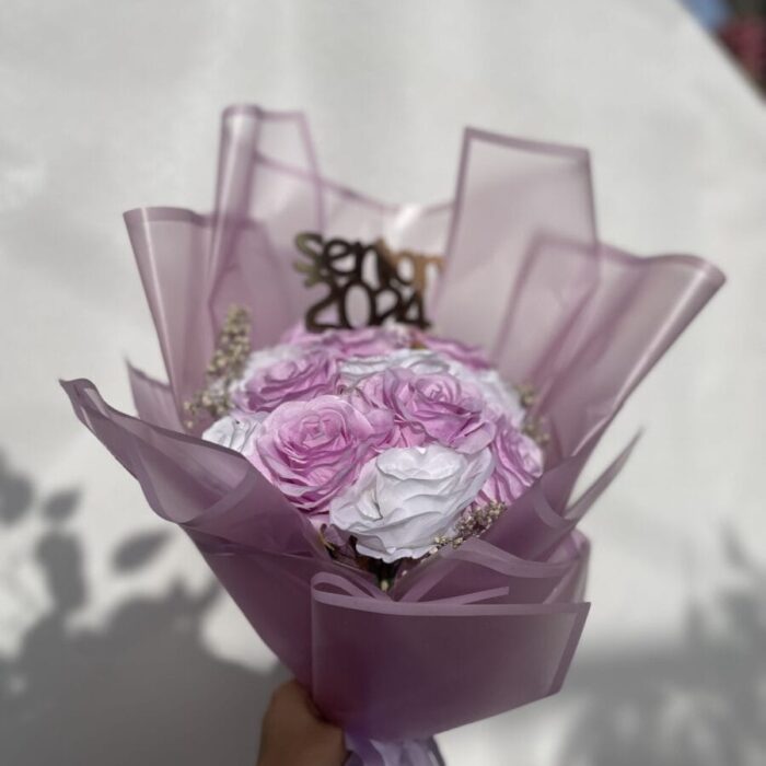 Artificial bouquets
